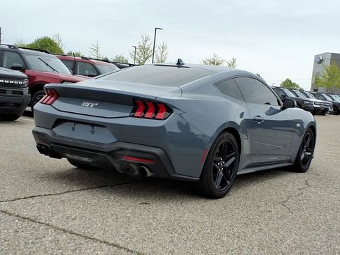 Used 2024 Ford Mustang GT RWD image 5