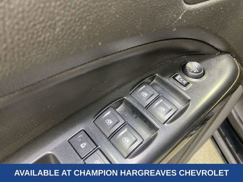 Used 2015 GMC Canyon SLT AWD/4WD image 32