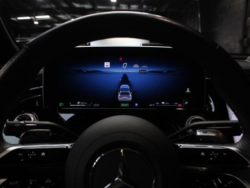 Used 2025 Mercedes-Benz E 53 AMG e 4MATIC Sedan image 86