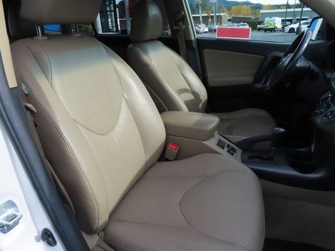 Used 2011 Toyota RAV4 Limited image 29