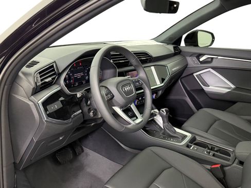 New 2025 Audi Q3 2.0T Premium image 4