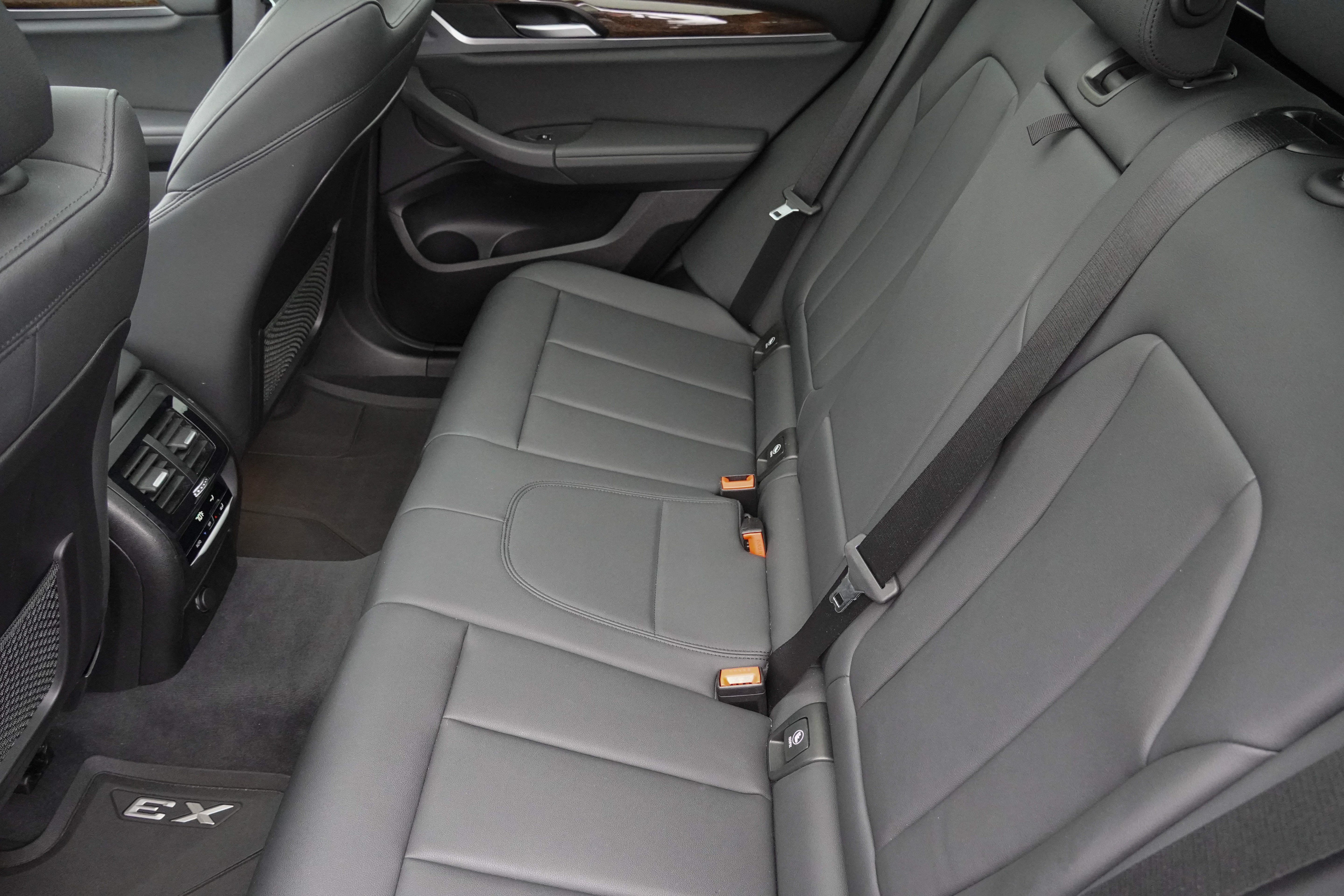 Used 2019 BMW X3 xDrive30i w/ Driving Assistance Package AWD/4WD image 36