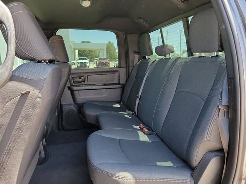 Used 2024 RAM 3500 Tradesman w/ Chrome Appearance Group AWD/4WD image 8