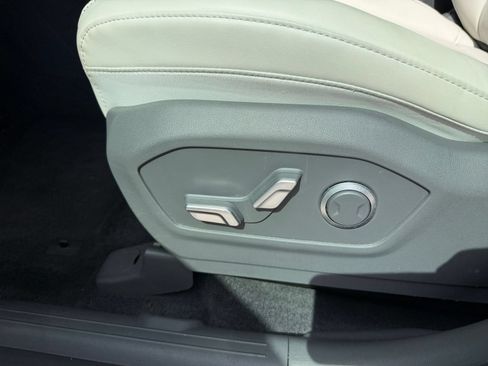 Used 2026 Hyundai Santa Fe SEL FWD image 22