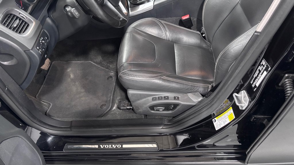 Used 2017 Volvo S60 T5 Dynamic AWD/4WD image 10