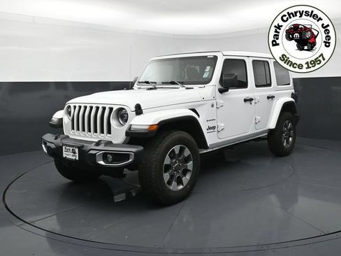 Used 2023 Jeep Wrangler Unlimited Sahara w/ LED Lighting Group AWD/4WD image 2