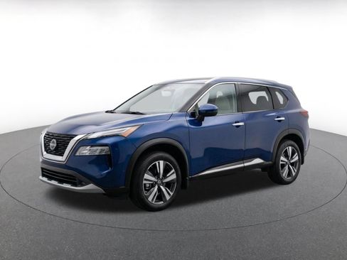 Used 2026 Nissan Rogue SL FWD image 3