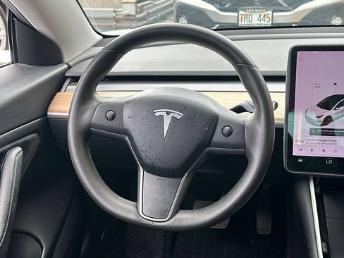 Used 2020 Tesla Model 3 Long Range AWD/4WD image 17