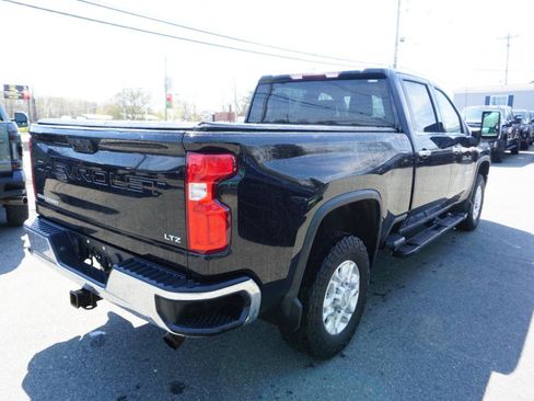 Used 2020 Chevrolet Silverado 2500 LTZ w/ Z71 Off-Road Package AWD/4WD image 8