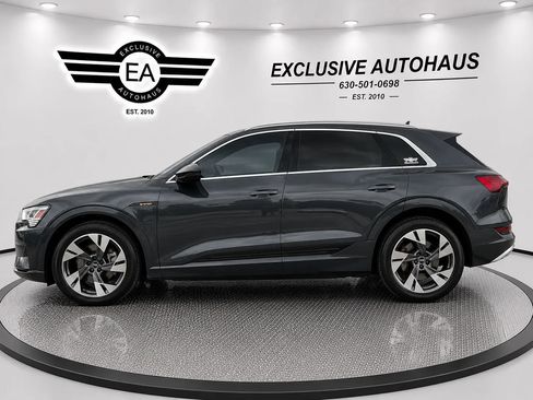 Used 2021 Audi e-tron Premium w/ Towing Package AWD/4WD image 3