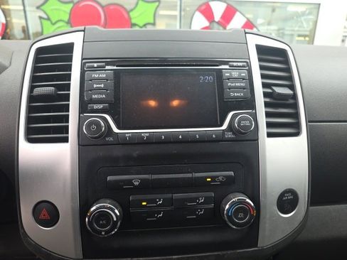 Used 2017 Nissan Frontier Desert Runner image 5