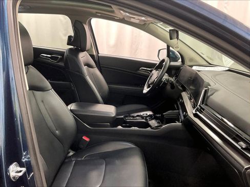 Used 2024 Kia Sportage EX w/ EX Premium Package image 11