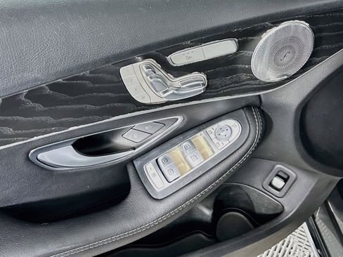 Used 2017 Mercedes-Benz C 300 4MATIC Sedan image 20
