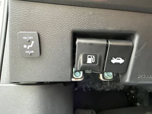 Used 2024 Nissan Kicks SV w/ Interior Electronics Package FWD image 19