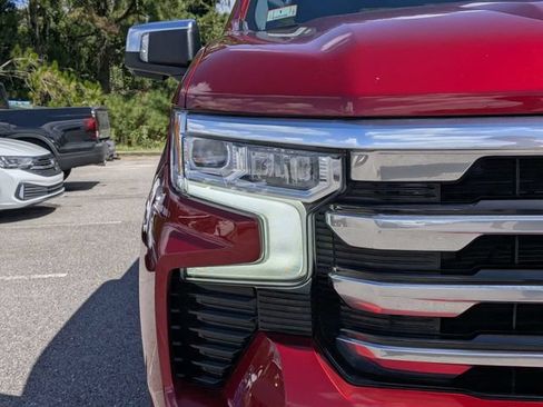 Used 2023 Chevrolet Silverado 1500 High Country AWD/4WD image 9