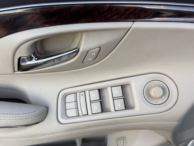 Used 2014 Buick LaCrosse Premium w/ Driver Confidence Package FWD image 18
