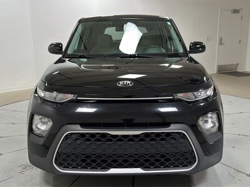 Used 2020 Kia Soul LX image 2