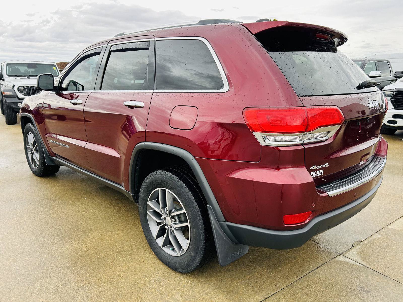 Used 2018 Jeep Grand Cherokee Limited AWD/4WD image 34
