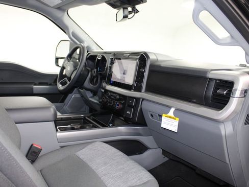 New 2026 Ford F250 XLT w/ XLT Premium Package image 31