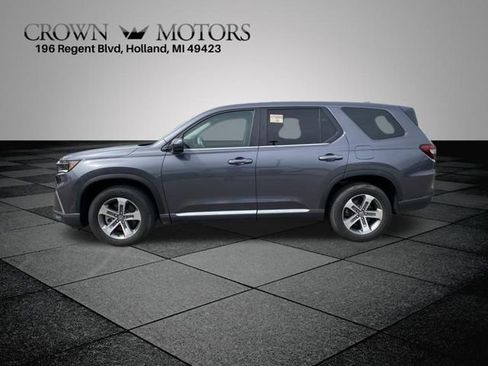 Used 2025 Honda Pilot EX-L image 6