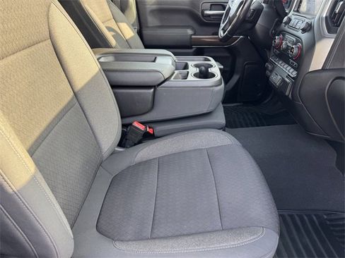 Used 2020 Chevrolet Silverado 2500 LT w/ Convenience Package image 6