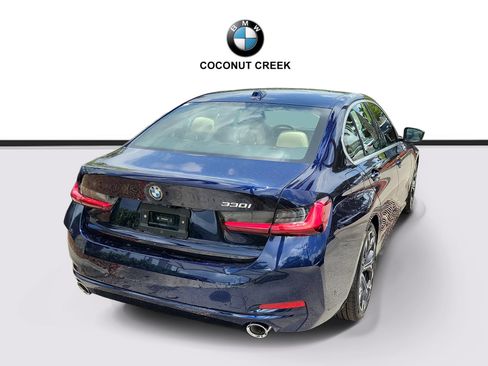 New 2026 BMW 330i Sedan w/ Convenience Package RWD image 4
