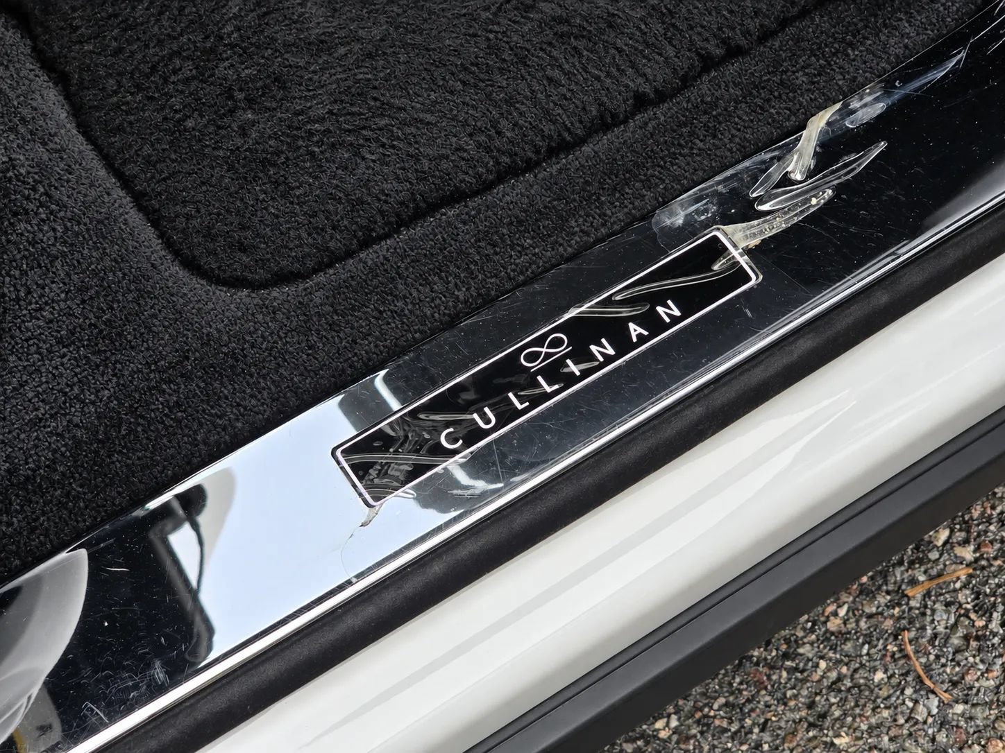 Used 2020 Rolls-Royce Cullinan Black Badge AWD/4WD image 34