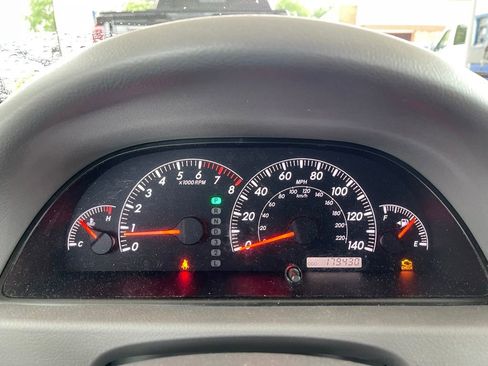 Used 2005 Toyota Camry FWD image 7