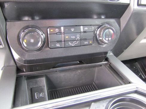 Used 2022 Ford F250 XLT w/ FX4 Off-Road Package image 43