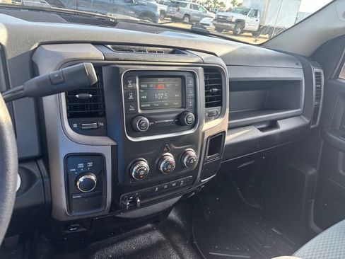 Used 2018 RAM 3500 Tradesman w/ Chrome Appearance Group AWD/4WD image 13
