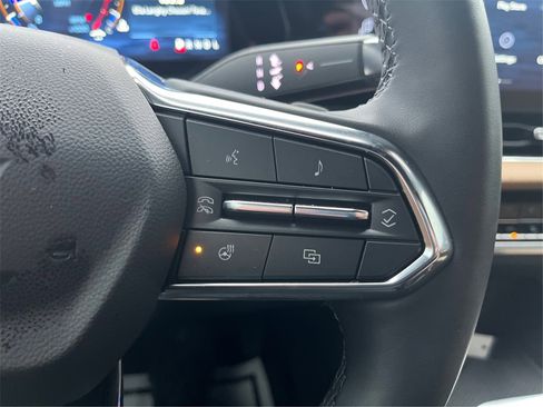 Used 2025 Chevrolet Equinox ACTIV w/ LPO, Floor Liner Package image 31