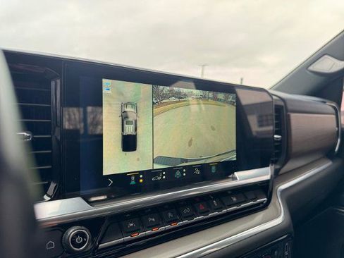 Used 2022 Chevrolet Silverado 1500 High Country w/ High Country Premium Package image 35