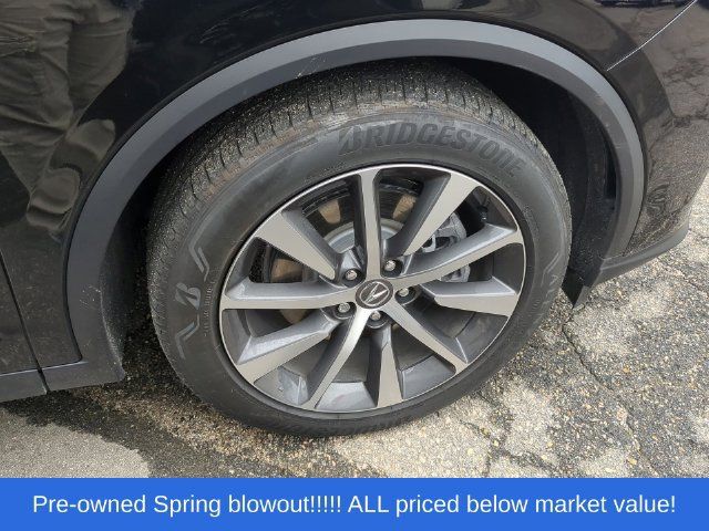 Used 2025 Acura MDX w/ Technology Package FWD image 14