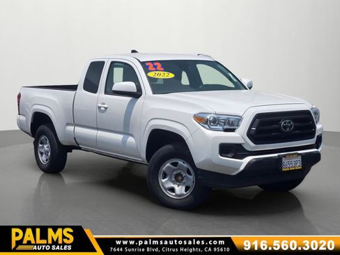 Used 2022 Toyota Tacoma SR image 1