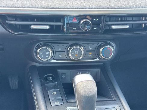 New 2025 Nissan Kicks SV w/ SV Premium Package image 31