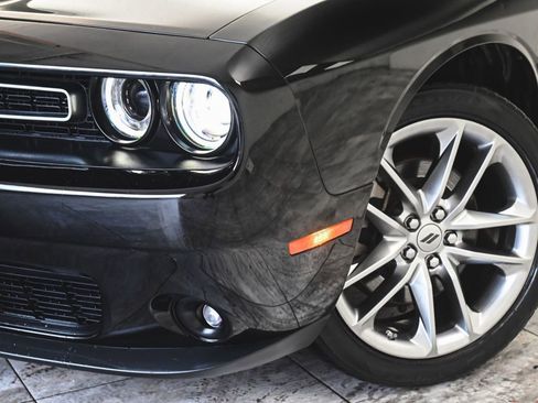 Used 2023 Dodge Challenger SXT w/ Plus Package image 32