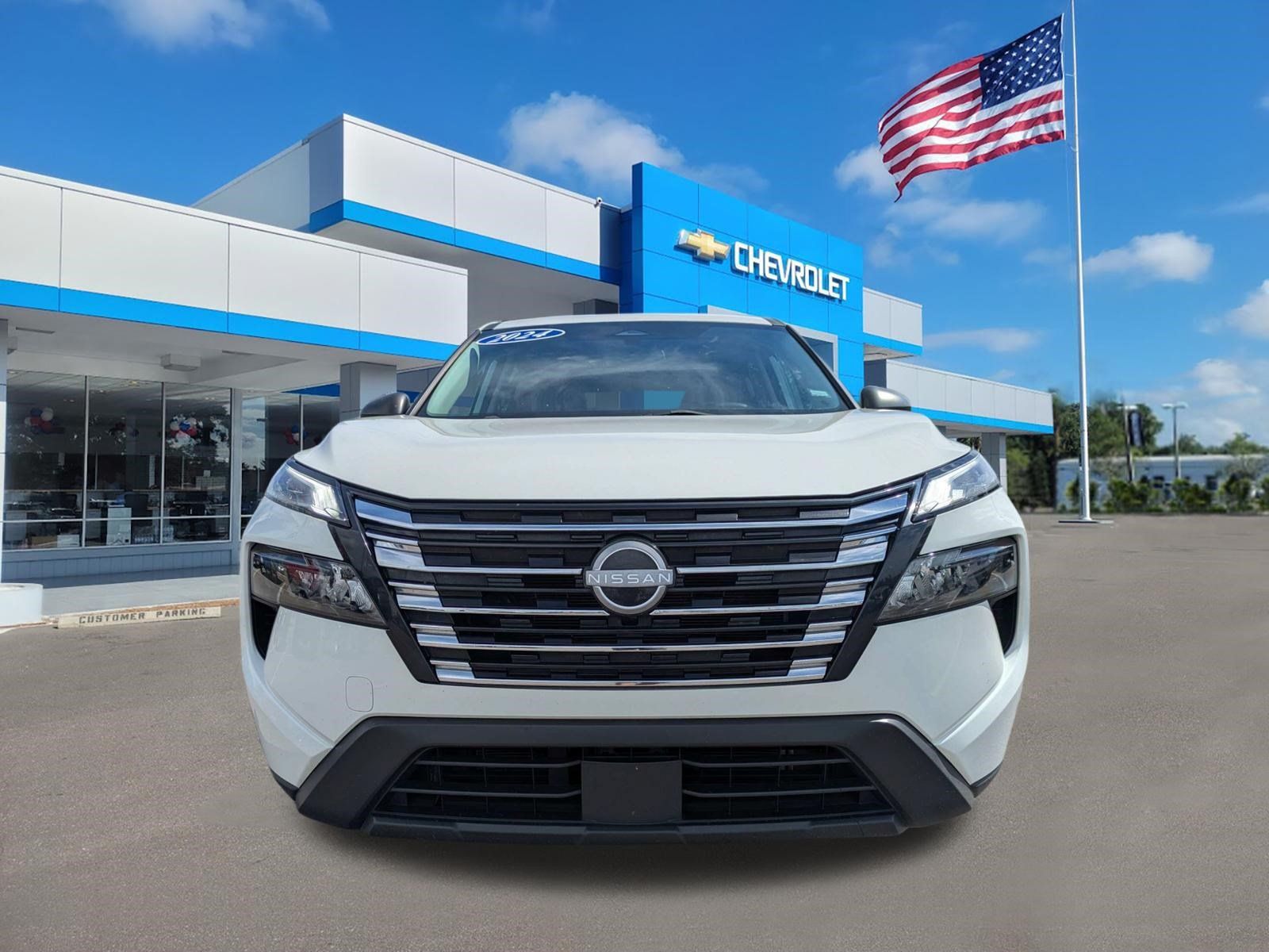 Used 2024 Nissan Rogue S FWD image 8