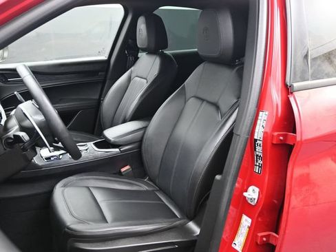 Used 2023 Alfa Romeo Stelvio Sprint AWD/4WD image 5