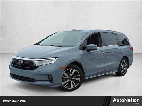 Used 2023 Honda Odyssey Touring image 1