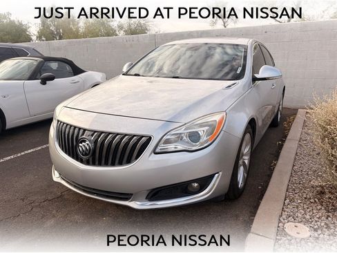 Used 2015 Buick Regal FWD image 1