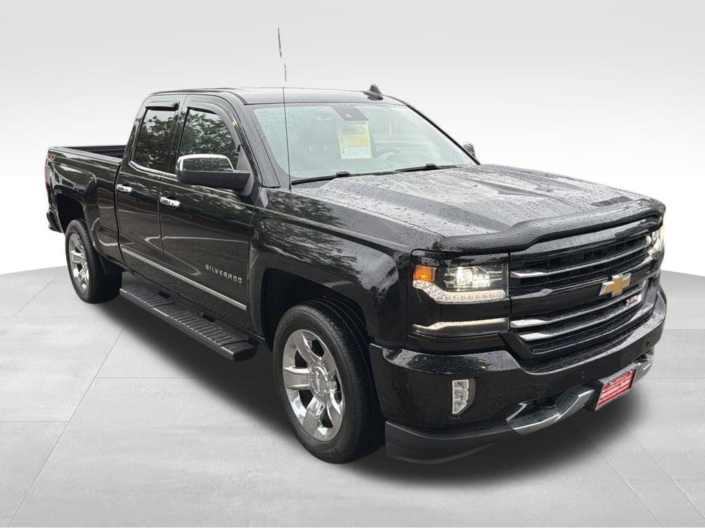 Used 2018 Chevrolet Silverado 1500 LTZ Z71 w/ LTZ Plus Package AWD/4WD image 4