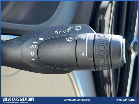 Certified 2023 Volvo XC60 T8 Plus image 22