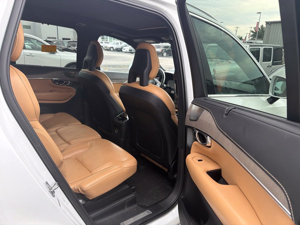 Used 2020 Volvo XC90 T8 Inscription AWD/4WD image 4