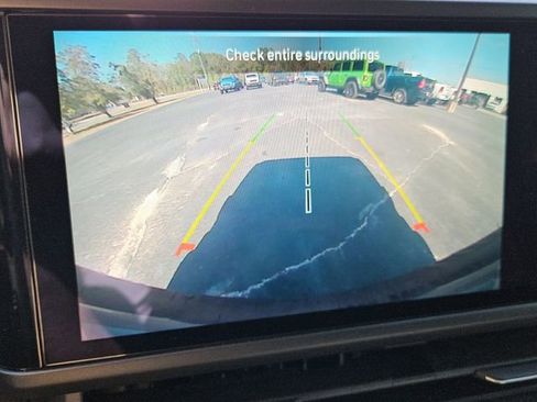 Used 2024 Jeep Wrangler Sport S image 16