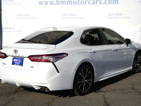Used 2020 Toyota Camry SE w/ Audio Package image 3