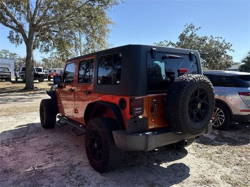 Used 2010 Jeep Wrangler Unlimited Sport image 5