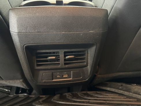 Used 2024 GMC Canyon Elevation w/ Elevation Premium Package image 32