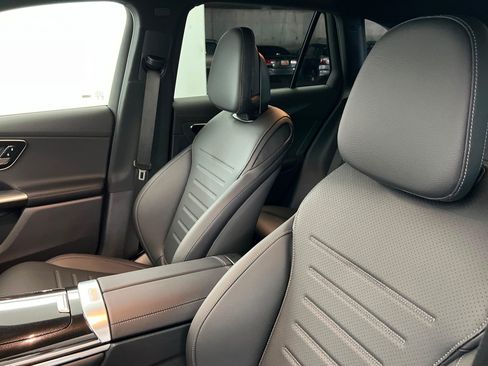 New 2027 Mercedes-Benz GLC 300 4MATIC image 16