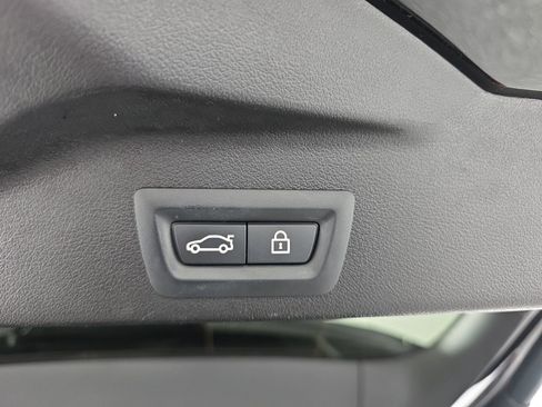 Used 2020 BMW X5 xDrive40i w/ M Sport Package image 20