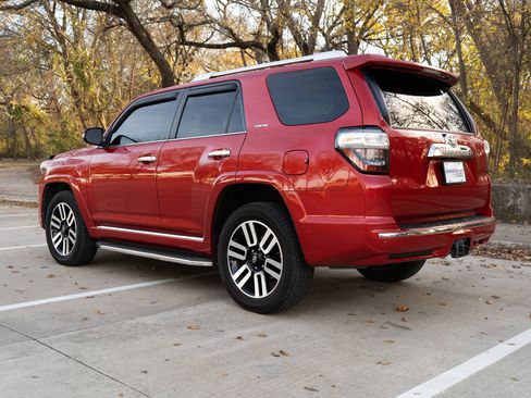 Used 2016 Toyota 4Runner Limited image 7